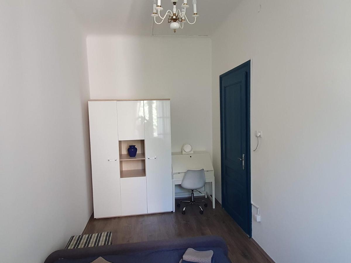 Tina Apartment *